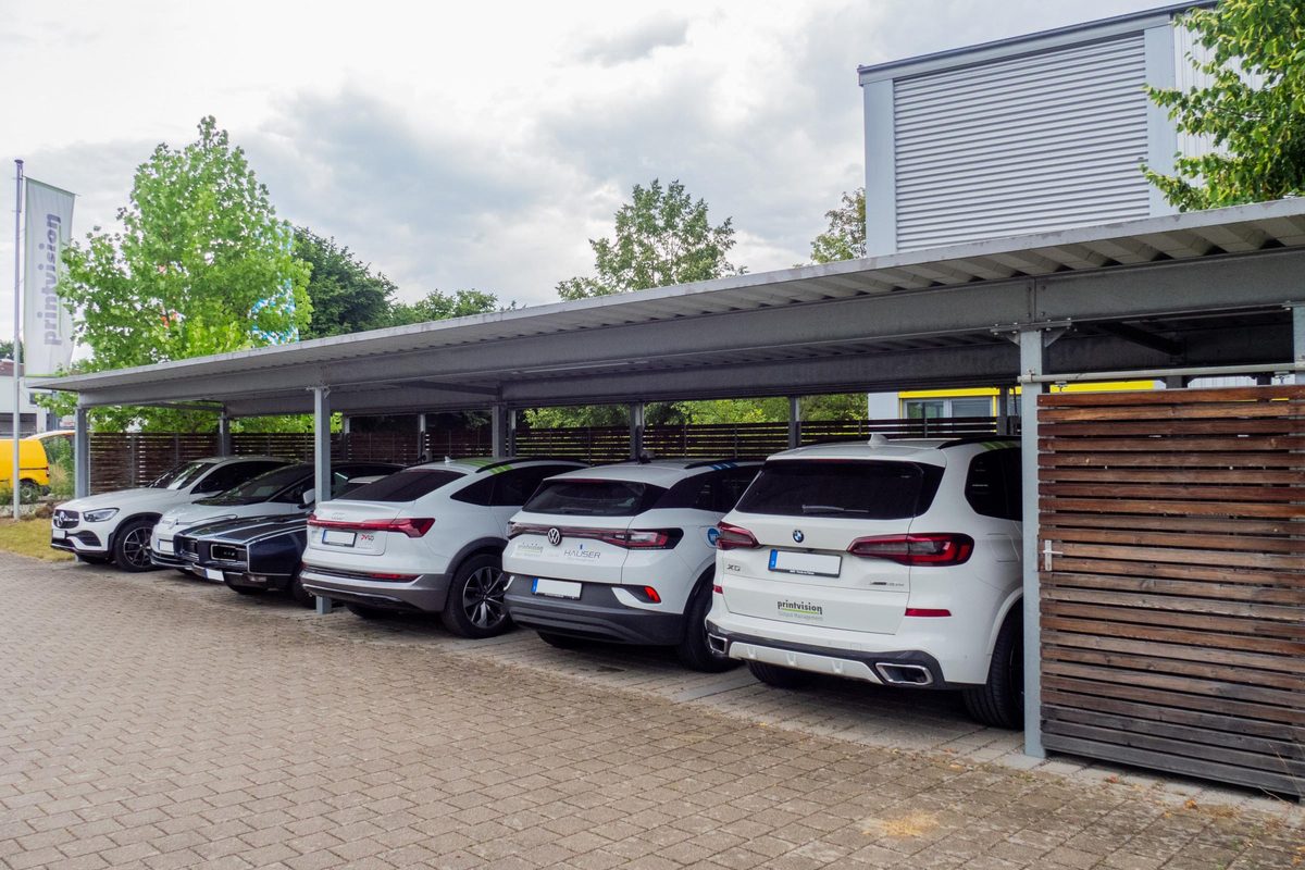 Parkplatzüberdachung (Beispielfoto)